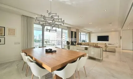 Apartamento com 4 quartos à venda na Avenida Açocê, 562, Moema, São Paulo