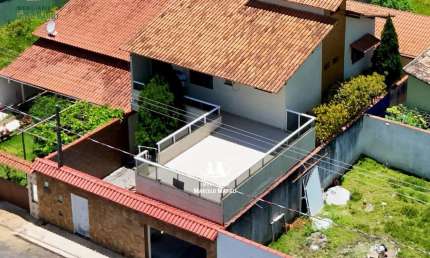Casa em condomínio fechado com 4 quartos à venda em Palmeiras, Guarapari  por R$ 720.000
