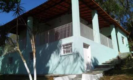 Chácara Luz do Amanhecer com 2000 m², piscina, churrasqueira e asfalto