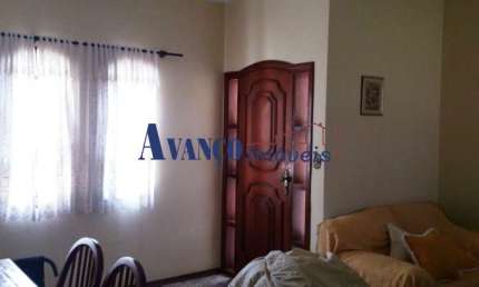 Vila Progresso - Sobrado dividido em 2 casas - Aceita permuta