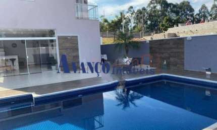 Condomínio Ibi Aram 2 - Casa ampla repleta de armários
