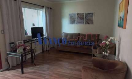 Vila Progresso - Linda casa com armários, churrasqueira e piscina