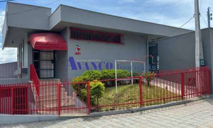 Casa comercial para locação na Avenida Samuel Martins, Vila Progresso