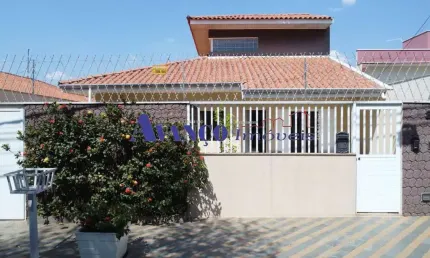 Ótima casa com fino acabamento no bairro retiro em jundiaí