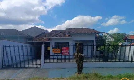Casa com 01 suíte + 02 dormitórios para vender, Bairro Vila Nova