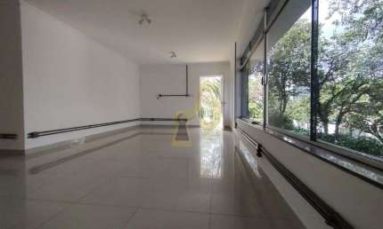 Casa com 3 quartos para alugar em Alto de Pinheiros, São Paulo 