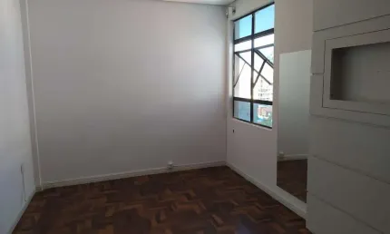 Sala comercial à venda no Passo da Areia, Porto Alegre , 23 m2 por R$ 150.000