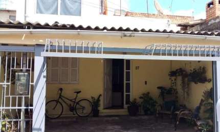 Casa com 2 quartos à venda no Jardim Leopoldina, Porto Alegre , 90 m2 por R$ 210.000