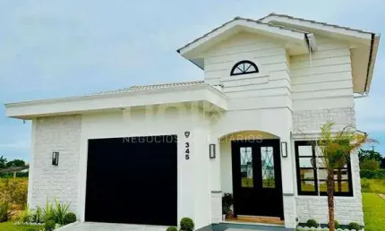 Casa com 3 quartos à venda na rua sount tropez, 2, coloninha, araranguá por r$ 550.000