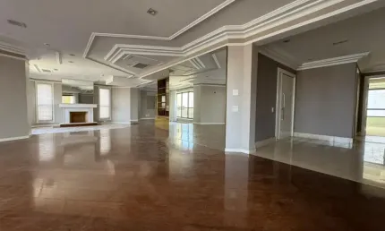 Apartamento com 4 quartos à venda na Rua Maria Monteiro, 477, Cambuí, Campinas