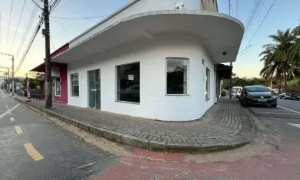Sala comercial para alugar na Timbó, 200, Das Capitais, Timbó