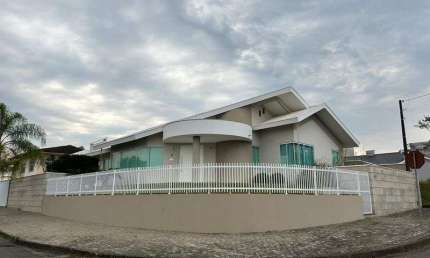 Casa com 3 quartos para alugar na Timbó, 411, Das Nações, Timbó
