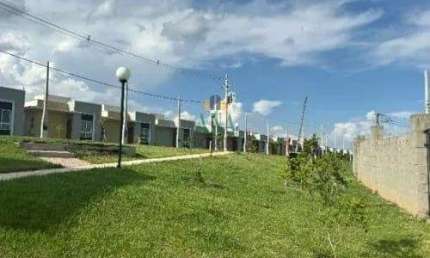 Casa em condomínio fechado com 2 quartos à venda na Avenida Três de Março, 2.025, Aparecidinha, Sorocaba, 55 m2 por R$ 450.000