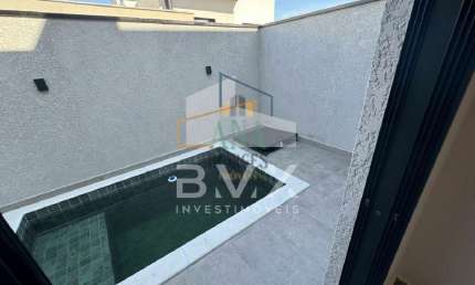 Casa em Condomínio de Alto Padrão no Horto Florestal, Sorocaba-SP: 3 quartos, 1 suíte, 117m², 2 vagas.