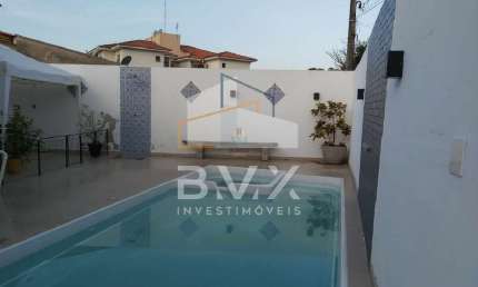 Imperdível Residência à Venda em Sorocaba-SP, Bairro Jardim Europa! 3 Quartos, 1 Suíte, 2 Salas, 2 Vagas de Garagem, 234m².