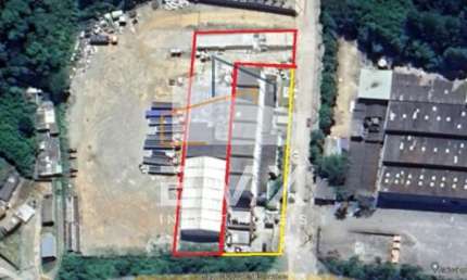 Aluguel de Galpão Comercial em Mairinque-SP, Res. Parque Cristiane: 3 Salas, 4 Banheiros, 1.000,00 m² de Área.