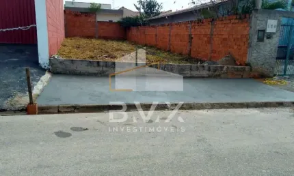 Vende-se terreno de 154 m², jd. santa madre paulina, testada 7 m, com vizinhos dos lados e calçada ideal para construtores, sorocaba-sp