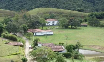 Venda Fazenda Histórica de 1832 com 1.333,100m² no vale do Paraíba