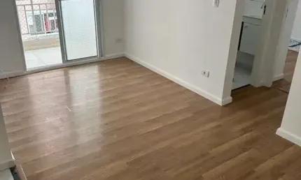 Apartamento com 2 quartos, 1 banheiro e 1 vaga de garagem. com uma área de 48m, este apartamento é perfeito para quem busca conforto e praticidade.