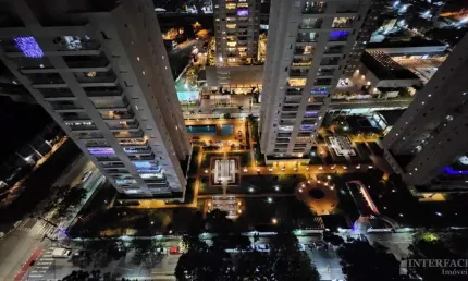 Vendo  apto. 2 dorms 1 suite, andar alto ampla sacada rua Jacofer