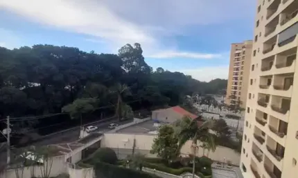 LOCAÇÃO DE APARTAMENTO DE 2 QUARTOS COM SUÍTE E VISTA PARA A SERRA DA CANTAREIRA