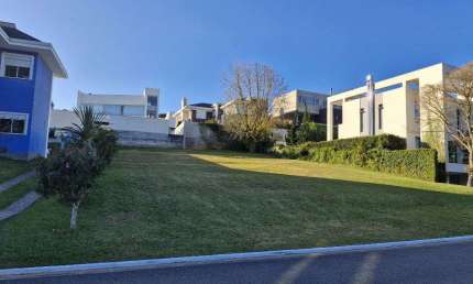 Terreno à venda, 738 m² por R$ 1.800.000,00 - Alphaville Graciosa - Pinhais/PR
