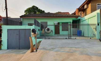 Casa com 4 dormitórios para alugar, 160 m² por R$ 2.900/mês - Bairro Alto - Curitiba/PR