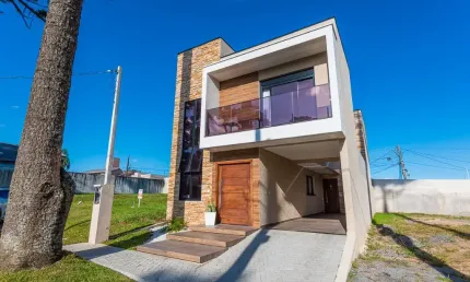 Casa em condomínio fechado com 3 quartos à venda na Rua Emanoel Voluz, 1301, Pinheirinho, Curitiba