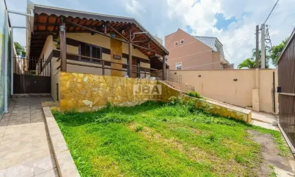 Casa com 4 quartos à venda na Rua Alfredo Pires Furiatti, 308, Xaxim, Curitiba