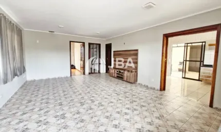 SOBRADO COM TERRENO DE 783,75M²  PROX CORREIO BOQUEIRÃO