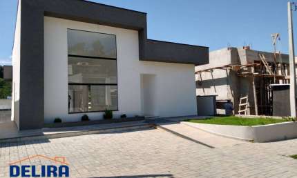 Casa a venda, aceita financiamento bancário use o seu FGTS