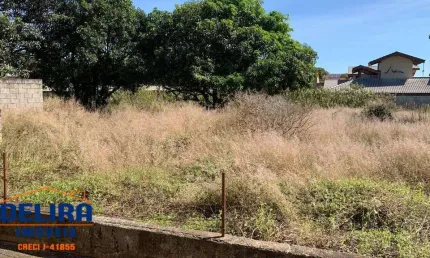 lotes à venda em Atibaia de 500 m² plaino no Jardim dos Pinheiros.
