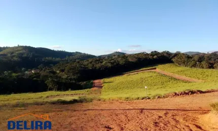 Terreno residencial a venda em condomínio fechado Nazaré Paulista/SP.