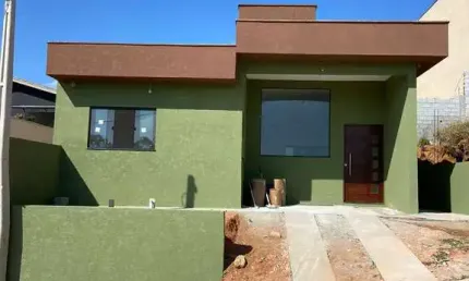 Casa dentro de condomínio com portaria 24 horas em Mairiporã