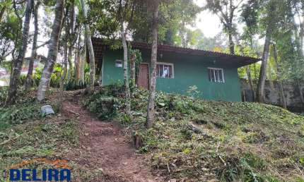 Terreno já com edícula construída, ótima localização em Mairiporã.
