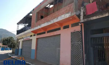 Casa em mairiporã com 2 suítes espaçosas: conforto e privacidade