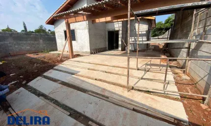 Chácara com piscina, aceita financiamento bancário.