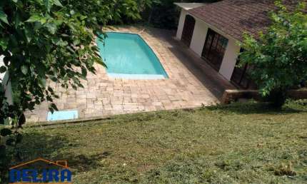 Chácara em Mairiporã, com área total de 2000 m² em condomínio.