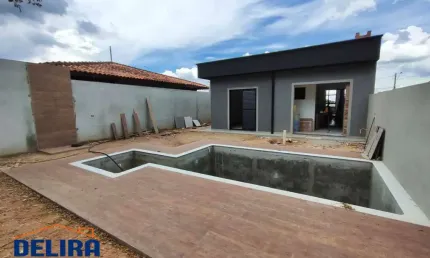 Casa em Construção com 3 Dormitórios, Incluindo Suíte em Terra Preta