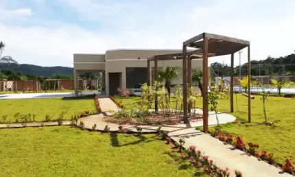 Oportunidade de terrenos em condomínio - Dom Village Maricá