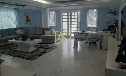 SOBRADO com 3 Quartos e 3 banheiros 3 vagas à Venda, 325 m² por R$ 1.400.000