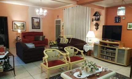 CASA A VENDA CENTRO  SBC - 3 QUARTOS - 3 VAGAS  -  269 m² AC - 326 m² AT