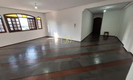 Sala comercial no Centro de SBC para alugar -  com banheiro privativo.