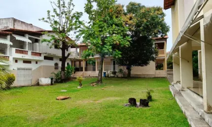 Casa para Venda em Salvador, Piatã, 5 dormitórios, 2 suítes, 4 banheiros, 6 vagas