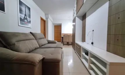 Ótimo apartamento de 2 quartos em condomínio da Barra Olimpica