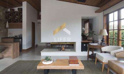 Casa em condomínio fechado com 3 quartos à venda na Rua Passeio do Horizonte, 120, Curral, Ibiúna, 458 m2 por R$ 1.800.000