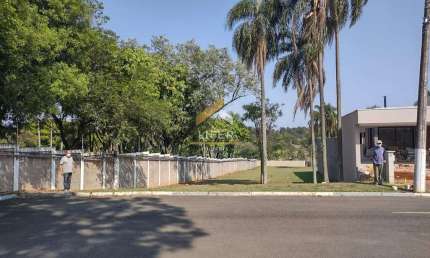 Terreno em condomínio fechado à venda na Rua Engenheiro Paulo de Campos Fessel, 351, Dois Córregos, Valinhos por R$ 889.000