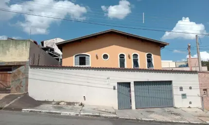 Casa com 3 quartos à venda na Rua Leonel Natali Elizi, 22, Jardim Antonio Von Zuben, Campinas, 196 m2 por R$ 600.000