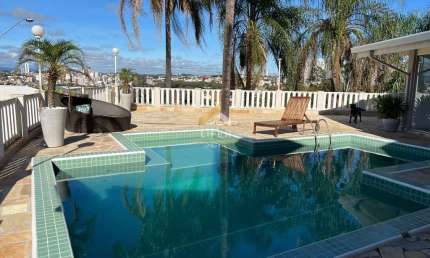 Casa com 3 quartos à venda na Rua Herminio Gobato, 95, Vila Moletta, Valinhos, 273 m2 por R$ 1.400.000