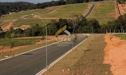 Terreno em condomínio fechado à venda na Avenida José Mezzalira, 1328, Ivoturucaia, Jundiaí por R$ 1.390.000